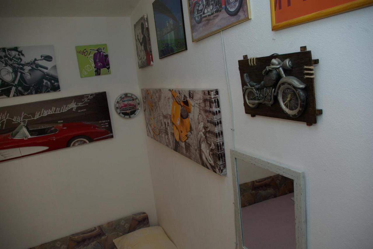 Rooms Tia Baška Voda Eksteriør bilde