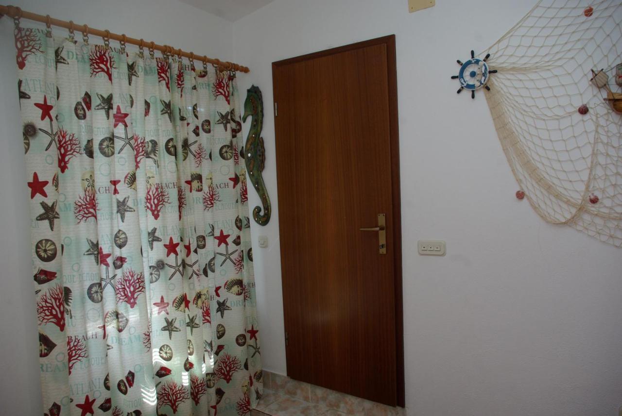 Rooms Tia Baška Voda Eksteriør bilde