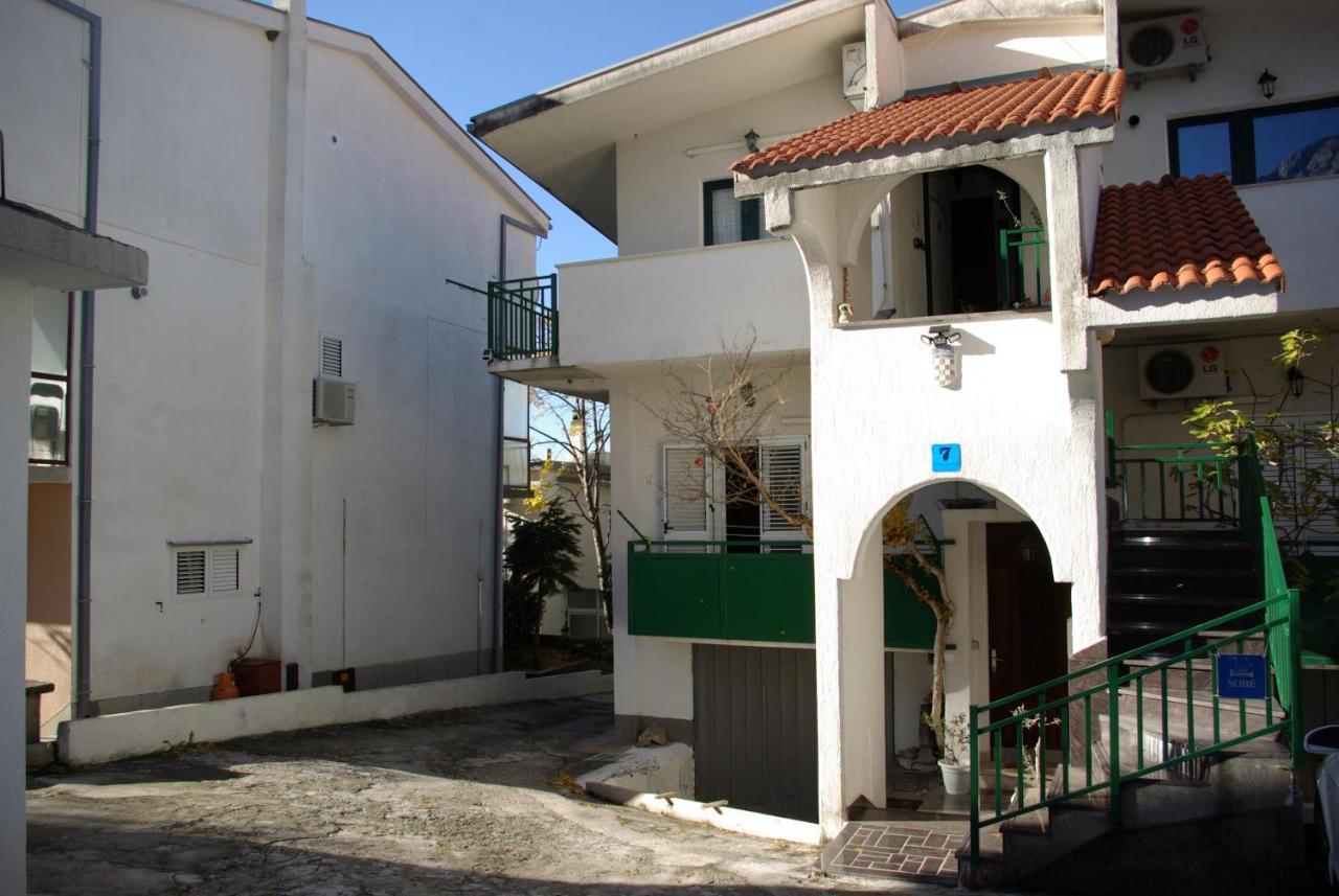 Rooms Tia Baška Voda Eksteriør bilde