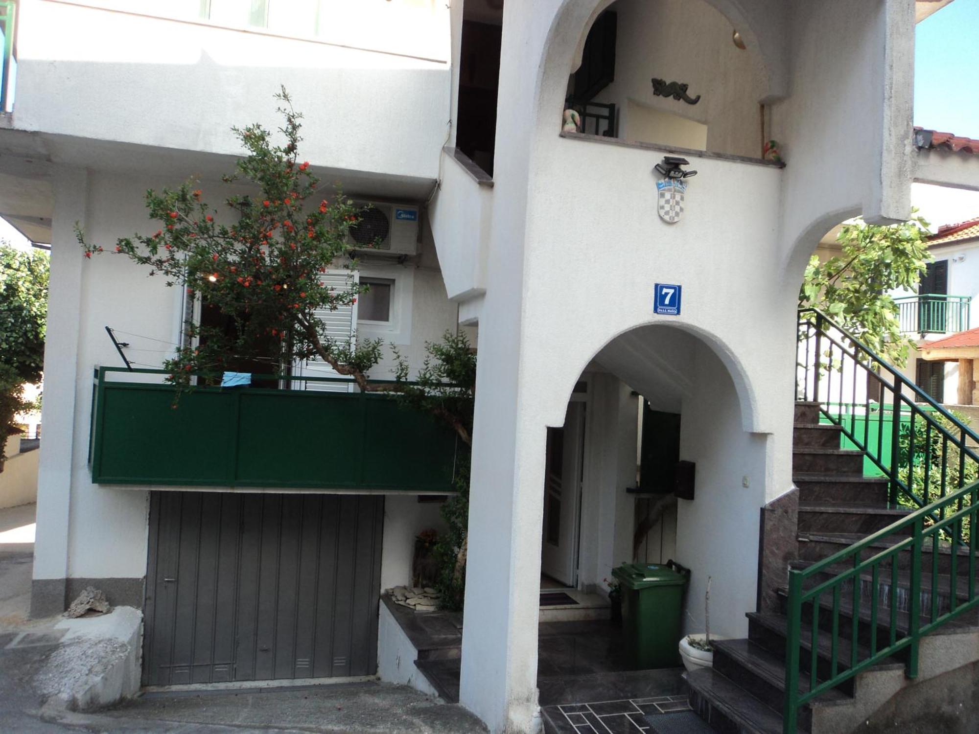 Rooms Tia Baška Voda Eksteriør bilde